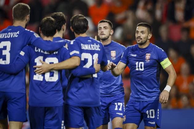 EINDHOVEN - (lr) Strahinja Pavlovic of Serbia, Mihajlo Cvetkovic of Serbia, Lazar Samardzic of Serbia, Aleksa Terzic of Serbia and DuÅ¡an Tadic of Serbia celebrate Mihajlo Cvetkovic of Serbia s 1-1 equalizer during the UEFA Nations League match between the Netherlands and Serbia at the Philips Stadium on October 4, 2026 in Eindhoven, the Netherlands. KOEN VAN WEEL ANP xVIxANPxSportx xxANPxIVx 571520919 originalFilename: 571520919.jpg
