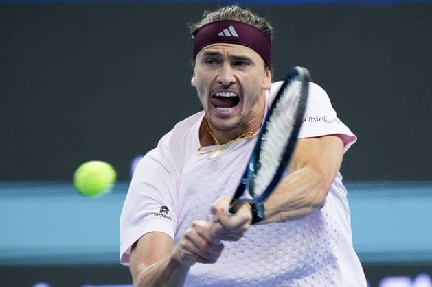 (261004) -- BEIJING, Oct. 4, 2026 -- Alexander Zverev competes during the men s singles quarterfinal match between Alexander Zverev of Germany and Novak Djokovic of Serbia at 2026 China Open tennis tournament in Beijing, China, Oct. 4, 2026. ) (SP)CHINA-BEIJING-TENNIS-CHINA OPEN-MEN S SINGLES(CN) JuxHuanzong 