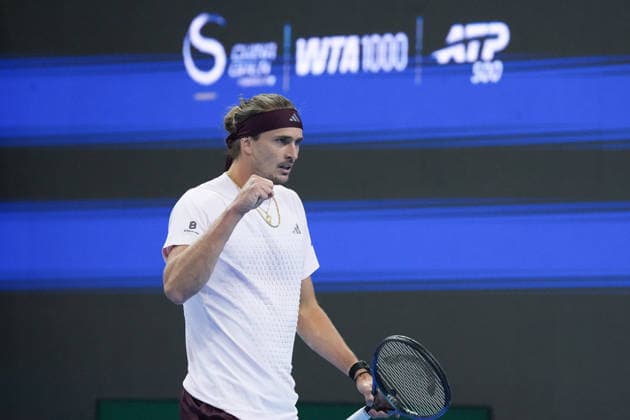 (261004) -- BEIJING, Oct. 4, 2026 -- Alexander Zverev competes during the men s singles quarterfinal match between Alexander Zverev of Germany and Novak Djokovic of Serbia at 2026 China Open tennis tournament in Beijing, China, Oct. 4, 2026. ) (SP)CHINA-BEIJING-TENNIS-CHINA OPEN-MEN S SINGLES(CN) JuxHuanzong 