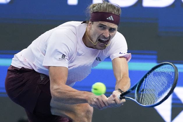 (261004) -- BEIJING, Oct. 4, 2026 -- Alexander Zverev competes during the men s singles quarterfinal match between Alexander Zverev of Germany and Novak Djokovic of Serbia at 2026 China Open tennis tournament in Beijing, China, Oct. 4, 2026. ) (SP)CHINA-BEIJING-TENNIS-CHINA OPEN-MEN S SINGLES(CN) JuxHuanzong 