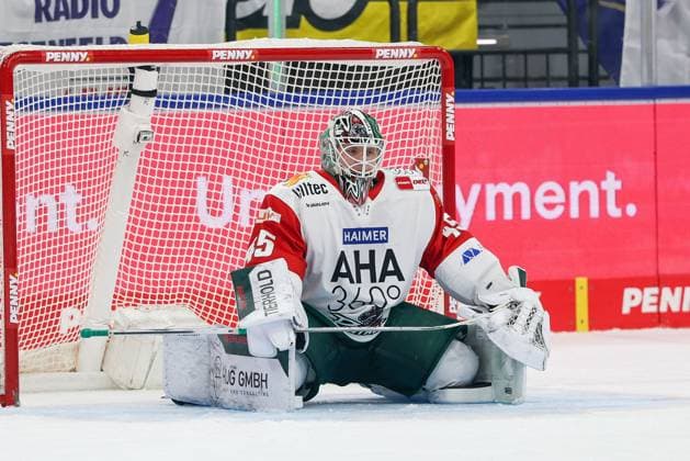 enttaeuschung bei Tobias Ancicka 45 (Augsburger Panther), EHC Red Bull Muenchen vs. Augsburger Panther, 6. Spieltag, Eishockey, Penny-DEL, 03.10.2026 Muenchen Bayern Deutschland