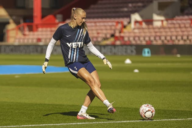 LEYTON, ENGLAND - October 04: Selma Panengstuen (12) of Tottenham Hotspur during the Women’s Super League match at Brisbane Road Stadium, Leyton, on October 04, 2026 in London, England Copyright: xJodyxDemay-Daviesx xSPPx Sportspressphoto_SPR245545