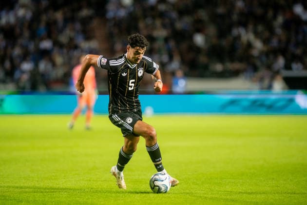Aleksandar Pavlovic seen during UEFA Nations League Division A game between National Teams of Greece and Germany (Jacek Prondzynski Ball Raw Images) Thessaloniki Greece, Thessaloniki Greece Copyright: xJacekxProndzynskix jacekprondzynski_greecegermany_2627_061