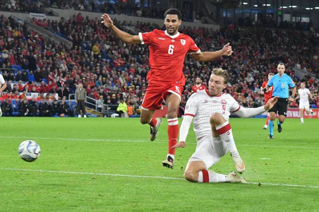 Football - 2026 2027 UEFA Nations League - League A, Group Four: Wales vs. Denmark - Cardiff City Stadium - Sunday 4th October 2026 Rasmus Hojlund DENMARK fails to connect in front of goal colorsport winston bynorth 