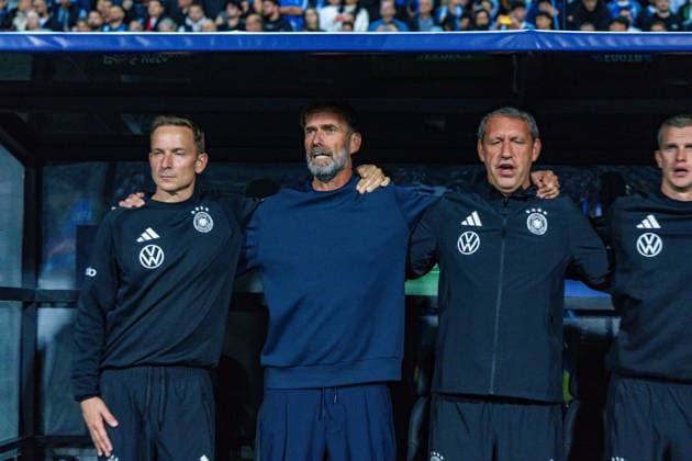 Nations League, Gruppe A, 4. Spieltag, Griechenland vs. Deutschland im Toumba Stadion in Thessaloniki Jürgen Klopp (Deutschland) beim Singen der Nationalhymne Copyright: xBahhoxKarax