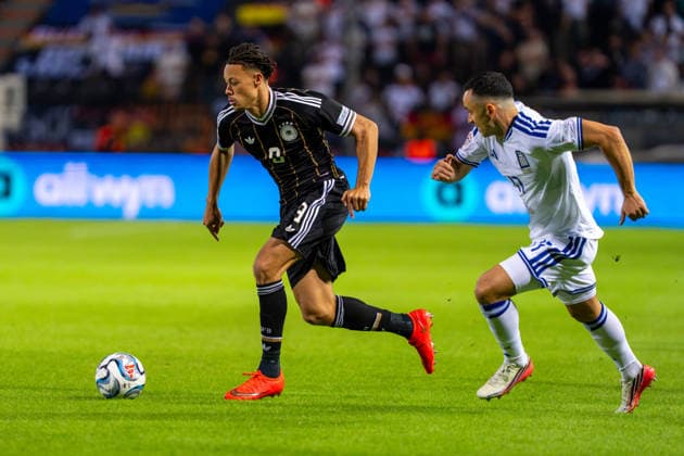 Derry Scherhant (Deutschland, Germany, 09) und Manolis Saliakas (Griechenland, 17) Griechenland vs. Deutschland, Fussball, UEFA Nations Leauge, 4. Spieltag, Saison 2026 2027, 04.10.2026 Griechenland vs. Deutschland, Fussball, UEFA Nations Leauge, 4. Spieltag, Saison 2026 2027, 04.10.2026 Thessaloniki Copyright: xEibner-Pressefoto J.xDerondeaux EP_JDU