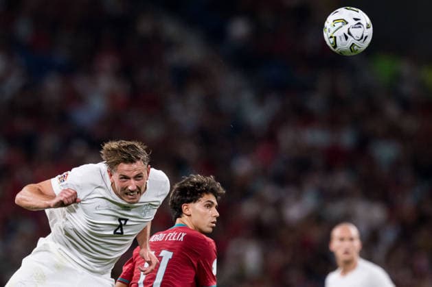 261004 Sander Berge of Norway and Joao FÃ lix of Portugal during the Nations League football match between Portugal and Norway on October 4, 2026 in Porto. Photo: Vegard Grott BILDBYRAN kod VG VG1020 bbeng fotboll football soccer fotball nations league landskamp norge norway portugalbbeng fotboll football soccer fotball nations league landskamp norge norway portugal Copyright: VEGARDxGRoTT BB261004VG081