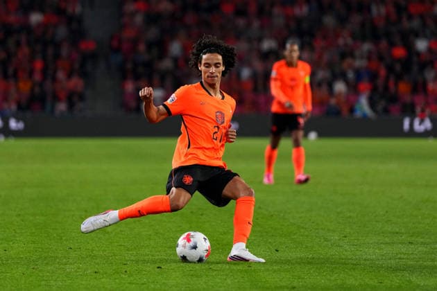 UEFA Nations League: The Netherlands v Serbia Eindhoven - Gjivai Zechiel of The Netherlands passes the ball during the league phase matchday 4 competition round of the 2026 2027 UEFA Nations League season. The match is set between The Netherlands and Serbia at Philips Stadion on 4 October 2026 in Eindhoven, Netherlands. (Hero Images Yannick Verhoeven) Copyright: xYannickxVerhoevenx