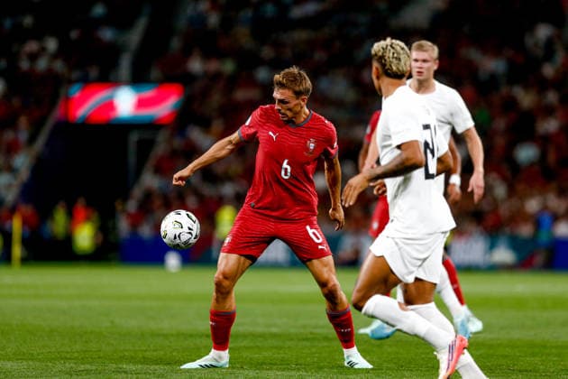 PORTO, PORTUGAL - OCTOBER 4: Joao Palhinha midfielder of Portugal battles for the ball during the UEFA Nations League 2026 27 group phase match between Portugal and Norway at Estadio do Dragao on October 4, 2026 in Porto, Portugal (Photo by Valter Gouveia Sports Press Photo SPP) Copyright: xSportsxPressxPhotox Sportspressphoto_SPR245568