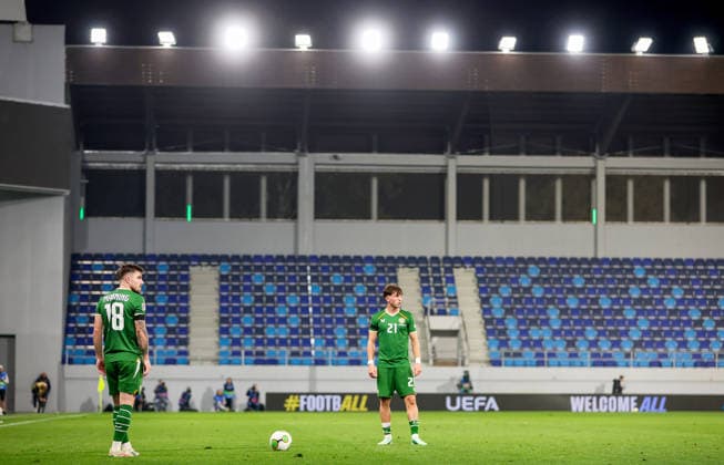 UEFA Nations League Group Stage, TSC Arena, BaÄka Topola, Serbia 4 10 2026 Republic of Ireland vs Israel Ireland s Ryan Manning and Rocco Vata stand over a free kick Ryan Manning and Rocco Vata stand over a free kick 4 10 2026  Copyright: xx RB2_2050