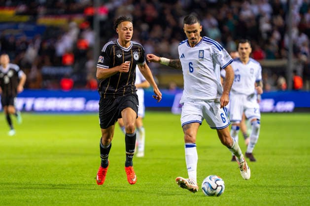 Dimitris Kourbelis (Griechenland, 06) und Derry Scherhant (Deutschland, Germany, 09) Griechenland vs. Deutschland, Fussball, UEFA Nations Leauge, 4. Spieltag, Saison 2026 2027, 04.10.2026 Griechenland vs. Deutschland, Fussball, UEFA Nations Leauge, 4. Spieltag, Saison 2026 2027, 04.10.2026 Thessaloniki Copyright: xEibner-Pressefoto J.xDerondeaux EP_JDU