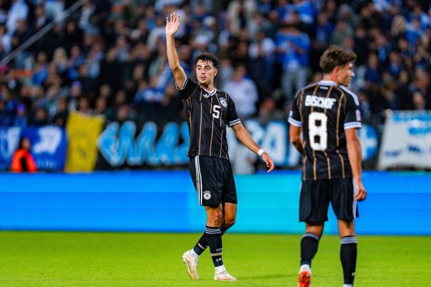 Nations League, Gruppe A, 4. Spieltag, Griechenland vs. Deutschland im Toumba Stadion in Thessaloniki Aleksandar Pavlovic (Deutschland) Tom Bischof (Deutschland) Copyright: xBahhoxKarax