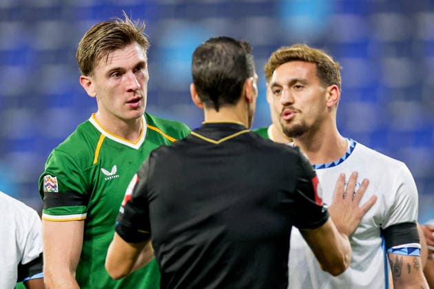 UEFA Nations League Group Stage, TSC Arena, BaÄka Topola, Serbia 4 10 2026 Republic of Ireland vs Israel Referee Juan Martinez Munuera speaks with Israel s Yarden Shua and Ireland s Jimmy Dunne Juan Martinez Munuera speaks with Yarden Shua and Jimmy Dunne 4 10 2026  Copyright: xx RB1_3864_1