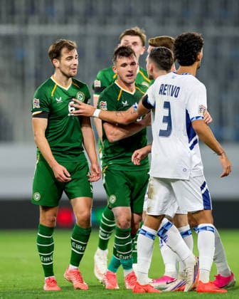 UEFA Nations League Group Stage, TSC Arena, BaÄka Topola, Serbia 4 10 2026 Republic of Ireland vs Israel Tempers flare between Ireland s Jayson Molumby and Israel s Oscar Gloukh Tempers flare between Jayson Molumby and Oscar Gloukh 4 10 2026  Copyright: xx RB1_4303