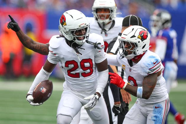EAST RUTHERFORD, NJ - OCTOBER 04: Denzel Burke 29 of the Arizona Cardinals reacts during the game against the New York Giants on October 4, 2026 at MetLife Stadium in East Rutherford, New Jersey. (Photo by Rich Graessle Icon Sportswire) NFL, American Football Herren, USA OCT 04 Cardinals at Giants EDITORIAL USE ONLY Icon26100432806