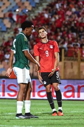Cairo Egypt South Africa Match Egyptian forward Hamza Abdelkarim stands beside a South African player at Cairo International Stadium in Cairo, Egypt on October 4, 2026. The International Friendly, Länderspiel, Nationalmannschaft match serves as preparation for both national teams ahead of upcoming regional and continental football competitions. Cairo Cairo Egypt Copyright: xMostafaxElxShahatx