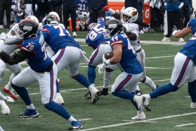 October 4, 2026, East Rutherford, New Jersey, USA: New York Giants running back CAM SKATTEBOO makes a run in the 2nd quarter as the New York Giants defeat the Arizona Cardinals 36-24 at MetLife Stadium on October 4, 2026 in East Rutherford, New Jersey. NY Giants Defeat Arizona Cardinals 36-24  - ZUMAb148 20261004_zap_b148_010 Copyright: xBryanxSmithx