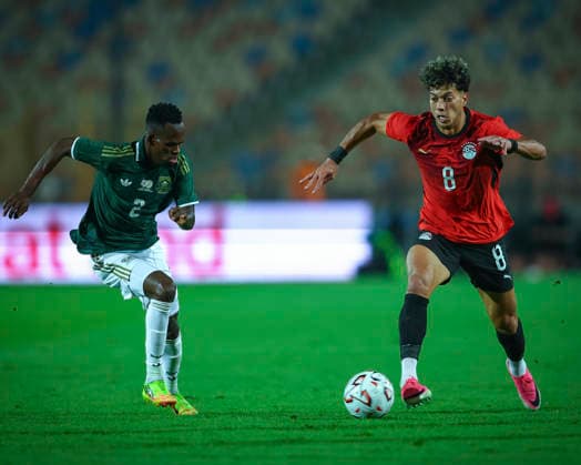 Egypt v South Africa - International Friendly, Länderspiel, Nationalmannschaft Emam Ashour and Matuludi during the international friendly match between Egypt and South Africa at Cairo International Stadium, Cairo, Egypt Cairo Cairo EGYPT Copyright: xMohamedxTageldinx