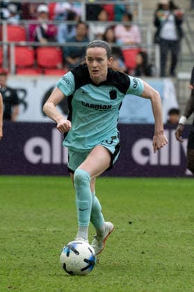 Gotham FC Vs Angel City FC in an NWSL regular-season at Sports Illustrated Stadium in Harrison , United States - 4 OCT 2026. Rose Lavelle of Gotham FC seen in action during a NWSL regular season match between Angel City FC and Gotham FC at Sports Illustrated Stadium. Final Score; Gotham FC 1 : 1 Angel City FC. Harrison United States Copyright: xRonaldxSmitsx xSOPAxImagesx GothamAngel-20