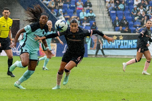 Gotham FC Vs Angel City FC in an NWSL regular-season at Sports Illustrated Stadium in Harrison , United States - 4 OCT 2026. Emily Sams of Angel City FC seen in action during a NWSL regular season match between Angel City FC and Gotham FC at Sports Illustrated Stadium. Final Score; Gotham FC 1 : 1 Angel City FC. Harrison United States Copyright: xRonaldxSmitsx xSOPAxImagesx GothamAngel-28