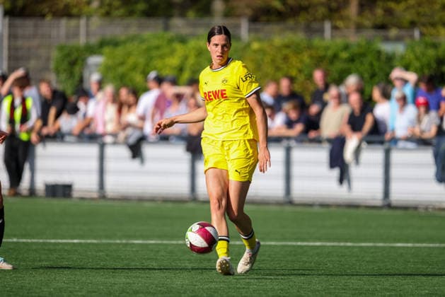 Lara Schmidt (BVB), DJK Südwest Köln vs Borussia Dortmund, Frauen Regionalliga West, 7. Spieltag, Köln, 04.10.2026.