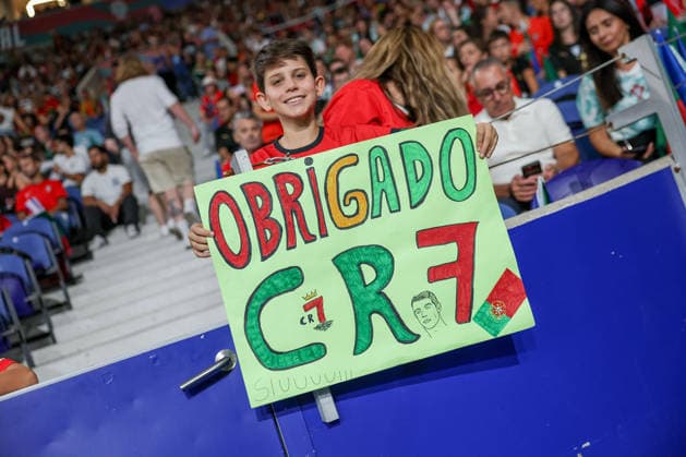 Porto, Portugal - October 04: Cristiano Ronaldo, Portugal Fans during the UEFA Nations League 2026 27 League Phase Matchday 4 match between Portugal and Norway at Estadio do Dragao in Porto, Portugal Copyright: HMBxMedia JoaquimxFerreira