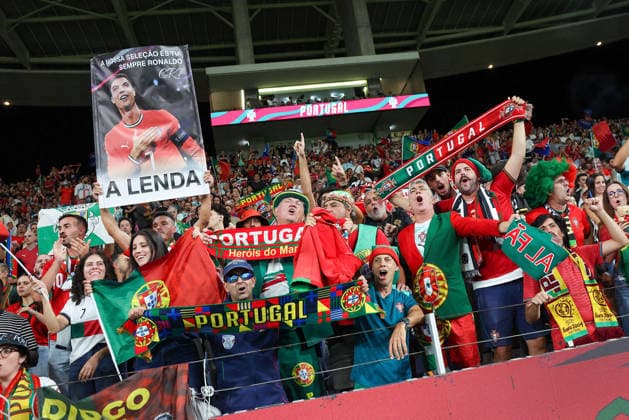 Porto, Portugal - October 04: Cristiano Ronaldo, Portugal Fans during the UEFA Nations League 2026 27 League Phase Matchday 4 match between Portugal and Norway at Estadio do Dragao in Porto, Portugal Copyright: HMBxMedia JoaquimxFerreira