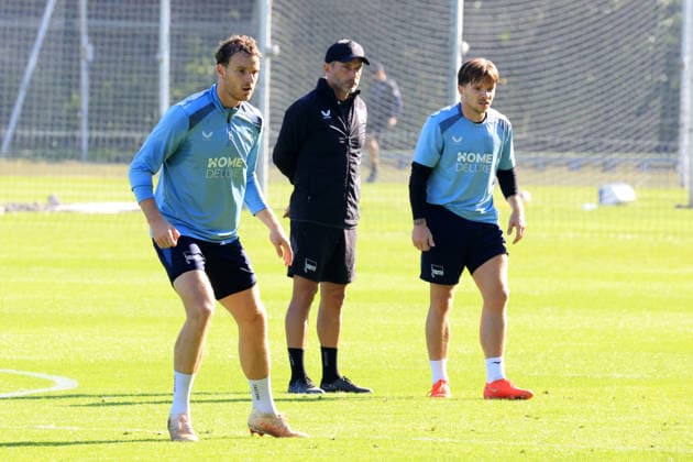 05.10.2026, DEU GER, Fussball , 2.Fussballbundesliga, Saison 2026 2027, Sportforum, Hertha BSC, Training Cheftrainer Stefan Leitl ( Hertha BSC Berlin ), Pascal Klemens ( Hertha BSC Berlin 41 ), Mads Pedersen ( Hertha BSC Berlin 22 ) 2. Liga: DFB DFL regulations prohibit any use of photographs as image sequences and or quasi-video) nordphoto GmbH Engler Berlin Sportforum Berlin Deutschland Copyright: xNordphotox xEnglerx
