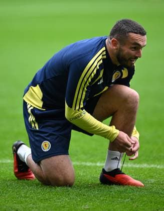 John McGinn of Scotland training at Hampden Park ahead of the game tomorrow night. Scotland Team Training, International Football, Barclays Hampden, Glasgow, Scotland, UK - 05 Oct 2026Glasgow Lesser Hampden Scotland United Kingdom  Copyright: xMarkxRunnacles Shutterstockx 17186657ay