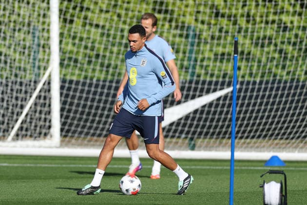 England MD-1 Training, Nations League Trent Alexander-Arnold of England during the England MD-1 training session ahead of the 2026 27 UEFA Nations League Group A3 match vs Czech Republic, Tottenham Hotspur Training Ground, Enfield, England on 5 October 2026 Credit: Tiego Grenho Every Second Media Editorial use only. All images are copyright Every Second Media Limited. No images may be reproduced without prior permission. Copyright: xIMAGO EveryxSecondxMediax ESM-2200-0019 TiegoxGrenhox xEveryxSecondxMediax