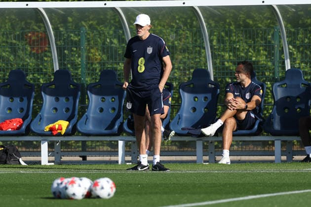 England MD-1 Training, Nations League Thomas Tuchel, Manager of England looks on during the England MD-1 training session ahead of the 2026 27 UEFA Nations League Group A3 match vs Czech Republic, Tottenham Hotspur Training Ground, Enfield, England on 5 October 2026 Credit: Tiego Grenho Every Second Media Editorial use only. All images are copyright Every Second Media Limited. No images may be reproduced without prior permission. Copyright: xIMAGO EveryxSecondxMediax ESM-2200-0036 TiegoxGrenhox xEveryxSecondxMediax