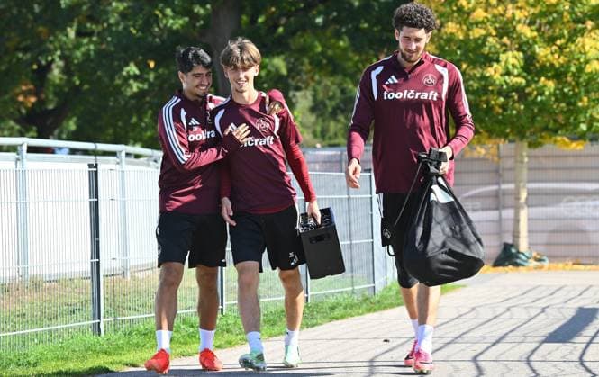 05.10.2026 - Fussball - 2. Fussball - Bundesliga - Saison 2026 2027 - 1. FC Nürnberg Nuernberg FCN ( Club ) - Training - Sportfoto Zink DoGe - xdoxgex - Khalid Abu El Haija (44, 1. FC Nürnberg FCN ) Can Yahya Moustfa (28, 1. FC Nürnberg FCN ) Marc Kornwachs Barjuan (35, 1. FC Nürnberg FCN )
