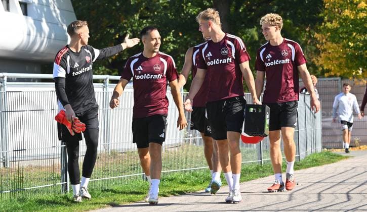 05.10.2026 - Fussball - 2. Fussball - Bundesliga - Saison 2026 2027 - 1. FC Nürnberg Nuernberg FCN ( Club ) - Training - Sportfoto Zink DoGe - xdoxgex - Jan Reichert (1, 1. FC Nürnberg FCN ) Piet Scobel (19, 1. FC Nürnberg FCN ) Eric Porstner (41, 1. FC Nürnberg FCN ) Julian Justvan (10, 1. FC Nürnberg FCN ) Fynn Otto (20, 1. FC Nürnberg FCN )