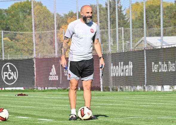 05.10.2026 - Fussball - 2. Fussball - Bundesliga - Saison 2026 2027 - 1. FC Nürnberg Nuernberg FCN ( Club ) - Training - Sportfoto Zink DoGe - xdoxgex - Javier Pinola (Co-Trainer 1. FC Nürnberg FCN )