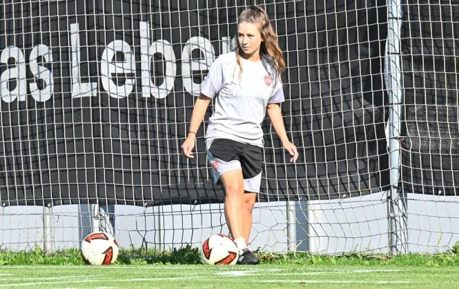 05.10.2026 - Fussball - 2. Fussball - Bundesliga - Saison 2026 2027 - 1. FC Nürnberg Nuernberg FCN ( Club ) - Training - Sportfoto Zink DoGe - xdoxgex - Anika Monatzetter (Physiotherapeutin 1. FC Nürnberg FCN )