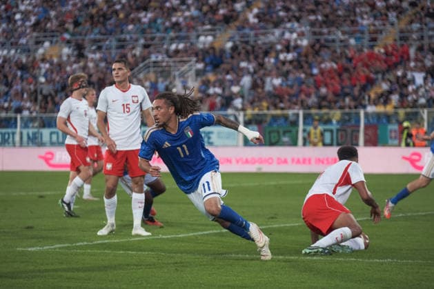 IPA89339831 - Koleosho ( 11 Italy) during the 2027 European Under-21 Championship Qualifying Round—Italy vs. Poland, UEFA European Football Championship in Pescara, Italy, October 5, 2026  Copyright: xRoccoxPedone IPAxSportx xx IPA89339831