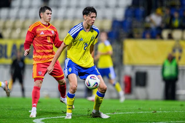 261005 Oskar Cotton of Sweden during the UEFA Under 21 Championship Qualifier football match between Sweden and North Macedonia on October 5, 2026 in Falkenberg. Photo: Carl Sandin BILDBYRAN kod CS CS0988 fotboll football soccer fotball U21, U 21 em em uefa under 21 championship European Championship, EM, Europameisterschaft sverige sweden north macedonia bbeng Copyright: CARLxSANDIN BB261005CS037