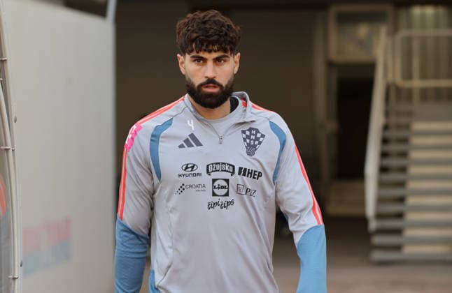Croatia s national football team holds training session Croatia s Josko Gvardiol prior to a training session of the Croatia National Football Team at Poljud Stadium on October 5, 2026, in Split, Croatia, ahead of the UEFA Nations League match against Spain.  IvoxCagalj PIXSELL