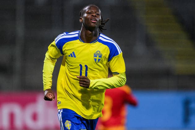 261005 Alieu Njie of Sweden celebrates after scoring 2-0 during the UEFA Under 21 Championship Qualifier football match between Sweden and North Macedonia on October 5, 2026 in Falkenberg. Photo: Carl Sandin BILDBYRAN kod CS CS0988 fotboll football soccer fotball U21, U 21 em em uefa under 21 championship European Championship, EM, Europameisterschaft sverige sweden north macedonia bbeng jubel Copyright: CARLxSANDIN BB261005CS041