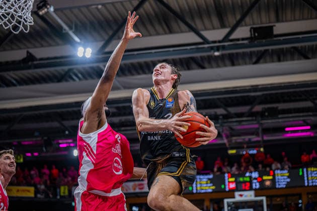 1. Basketball Bundesliga, easyCredit BBL, Saison 2026 2027, Herren, Hauptrunde, 4. Spieltag, 05.10.2026, RASTA Vechta - Basketball Löwen Braunschweig Benjamin Schröder ( 2 - Basketball Löwen Braunschweig) in Aktion Vechta RASTA Dome Niedersachsen Deutschland