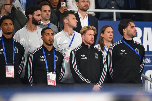 France v Belgium - UEFA Nations League 2026 PARIS, FRANCE - OCTOBER 05 : De Winter Koni defender of Belgium, Tielemans Youri midfielder of Belgium, De Bruyne Kevin forward of Belgium, De Busser Jari goalkeeper of Belgium during the UEFA Nations League tournament league phase matchday 4 group A1 match between France and Belgium on October 5, 2026 in Paris, France, 05 10 2026 Paris France  Copyright: xVincentxKalutx
