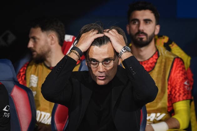 TurkeyÕs head coach Vincenzo Montella looks on during the UEFA Nations League 2026 27 match between Italy and Turkiye (Group A1 - Matchday 4) at Stadio Renato Dall Ara in Bologna, Italy - October 5, 2026. - Soccer  Copyright: xMassimoxPaolone LaPressex