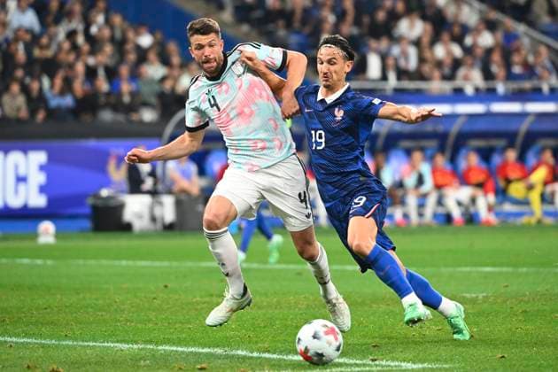 France v Belgium - UEFA Nations League 2026 PARIS, FRANCE - OCTOBER 05 : Mechele Brandon defender of Belgium, Lepaul Esteban forward of France during the UEFA Nations League tournament league phase matchday 4 group A1 match between France and Belgium on October 5, 2026 in Paris, France, 05 10 2026 Paris France  Copyright: xVincentxKalutx