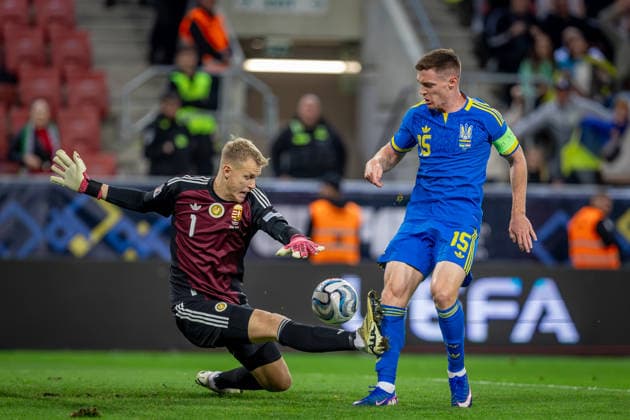 UKRAINE - HUNGARY Viktor Tsygankov of Ukraine and Ajax Amsterdam and Zsolt Nagy of Hungary and Puskas Akademia, Balazs Toth of Hungary and Blackburn Rovers during UEFA Nations League - League B - Group B2 - Matchday 4 - football match between Ukraine and Hungary. Anton Malatinsky Stadium, City Arena, Trnava, Slovakia, October 05, 2026. Photo by Branislav Racko Copyright: xx 080A3636