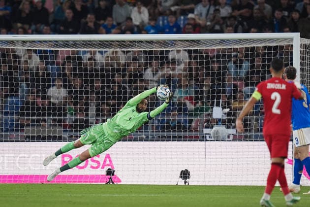 ItalyÕs Gianluigi Donnarumma in action during the UEFA Nations League 2026 27 match between Italy and Turkiye (Group A1 - Matchday 4) at Stadio Renato Dall Ara in Bologna, Italy - October 5, 2026. - Soccer  Copyright: xMassimoxPaolone LaPressex