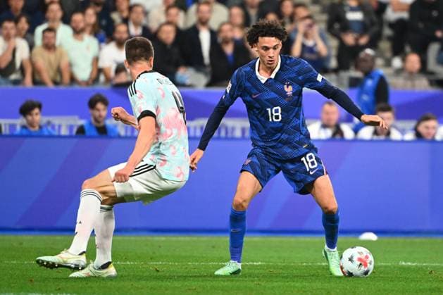 France v Belgium - UEFA Nations League 2026 PARIS, FRANCE - OCTOBER 05 : Mechele Brandon defender of Belgium, Akliouche Maghnes midfielder of France during the UEFA Nations League tournament league phase matchday 4 group A1 match between France and Belgium on October 5, 2026 in Paris, France, 05 10 2026 Paris France  Copyright: xVincentxKalutx