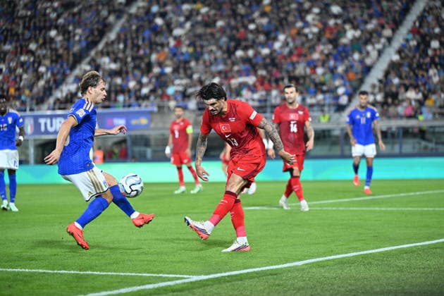 Italy v Turkiye - UEFA Nations League BOLOGNA, ITALY - OCTOBER 5: Eren Elmali (13) of Turkiye in action during the UEFA Nations League Group A1 match between Italy and Turkiye at Stadio Renato Dall Ara in Bologna, Italy on October 5, 2026. Mustafa Yalcin Anadolu Bologna Italy. Editorial use only. Please get in touch for any other usage.  Copyright: x2026xAnadoluxMustafaxYalcinx