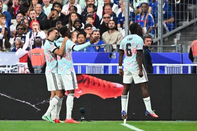 France v Belgium - UEFA Nations League 2026 PARIS, FRANCE - OCTOBER 05 : Lukebakio Dodi forward of Belgium celebrates scoring a goal with teammates during the UEFA Nations League tournament league phase matchday 4 group A1 match between France and Belgium on October 5, 2026 in Paris, France, 05 10 2026 Paris France  Copyright: xVincentxKalutx