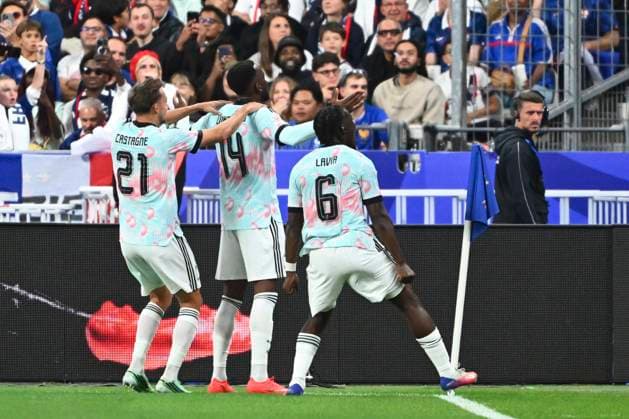 France v Belgium - UEFA Nations League 2026 PARIS, FRANCE - OCTOBER 05 : Lukebakio Dodi forward of Belgium celebrates scoring a goal with teammates during the UEFA Nations League tournament league phase matchday 4 group A1 match between France and Belgium on October 5, 2026 in Paris, France, 05 10 2026 Paris France  Copyright: xVincentxKalutx