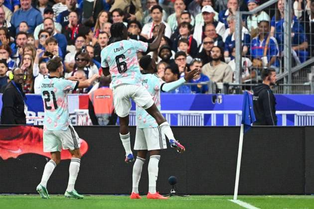France v Belgium - UEFA Nations League 2026 PARIS, FRANCE - OCTOBER 05 : Lukebakio Dodi forward of Belgium celebrates scoring a goal with teammates during the UEFA Nations League tournament league phase matchday 4 group A1 match between France and Belgium on October 5, 2026 in Paris, France, 05 10 2026 Paris France  Copyright: xVincentxKalutx